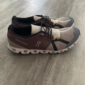 Womens OnCloud sneakers